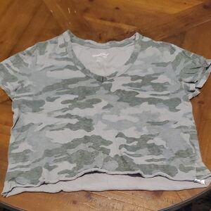 Universal Thread Green Camo Crop Top